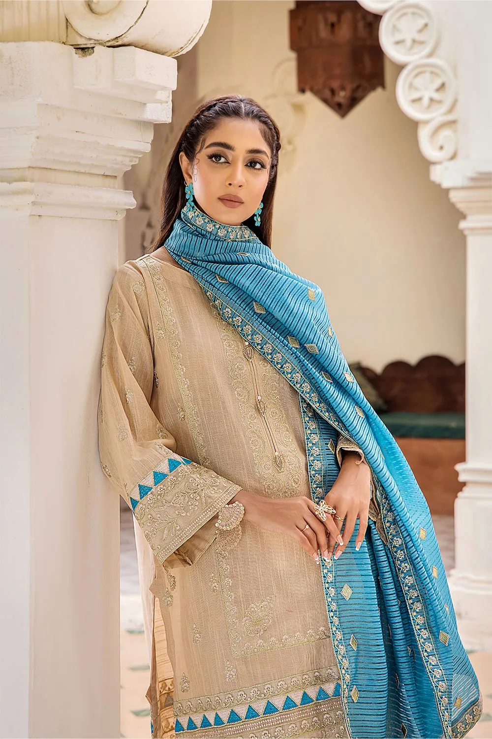 3 Pcs Unstitched Emb Khaddar Suit KKE-1612