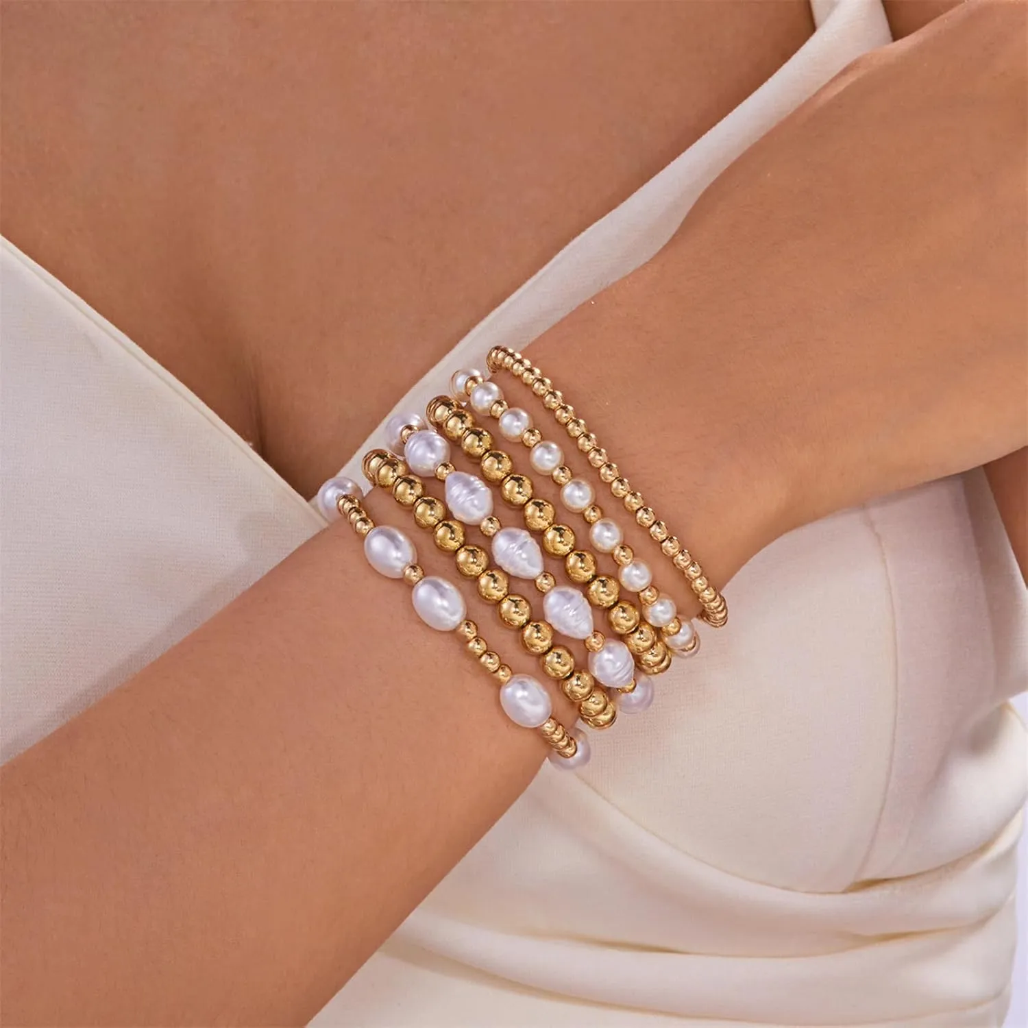 4Pcs/6Pcs Gold Pearl Bracelets Stack for Women Non Tarnish Dainty Beaded Charm Pearl Bracelets Set Cute Heart Bow Knot Bracelets Wedding Bridal Birthday Jewelry