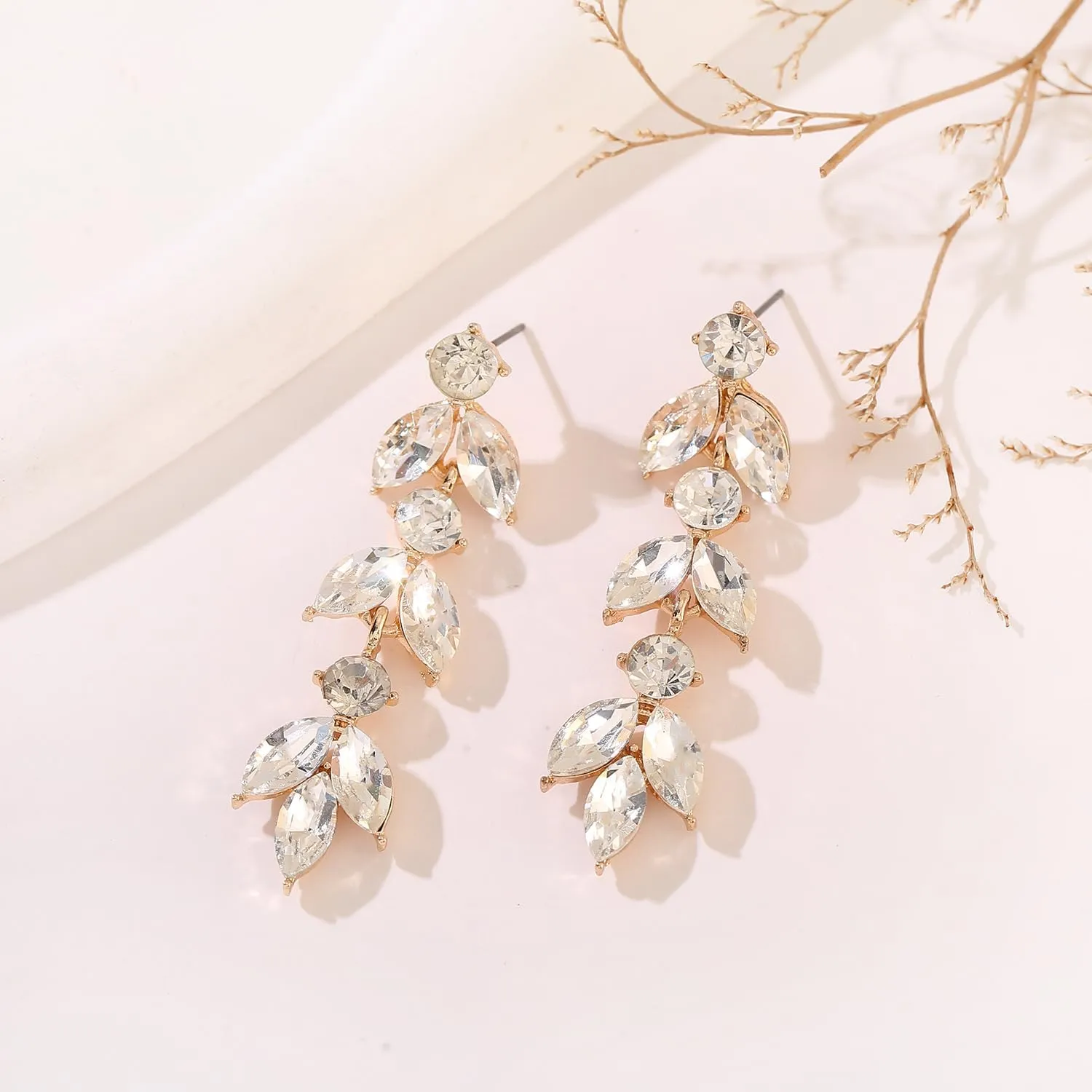 ATIMIGO Elegant Crystal Dangle Wedding Earrings for Brides Sparkly Rhinestone Marquise Drop Dangling Earrings for Women Bridesmaids Prom Formal