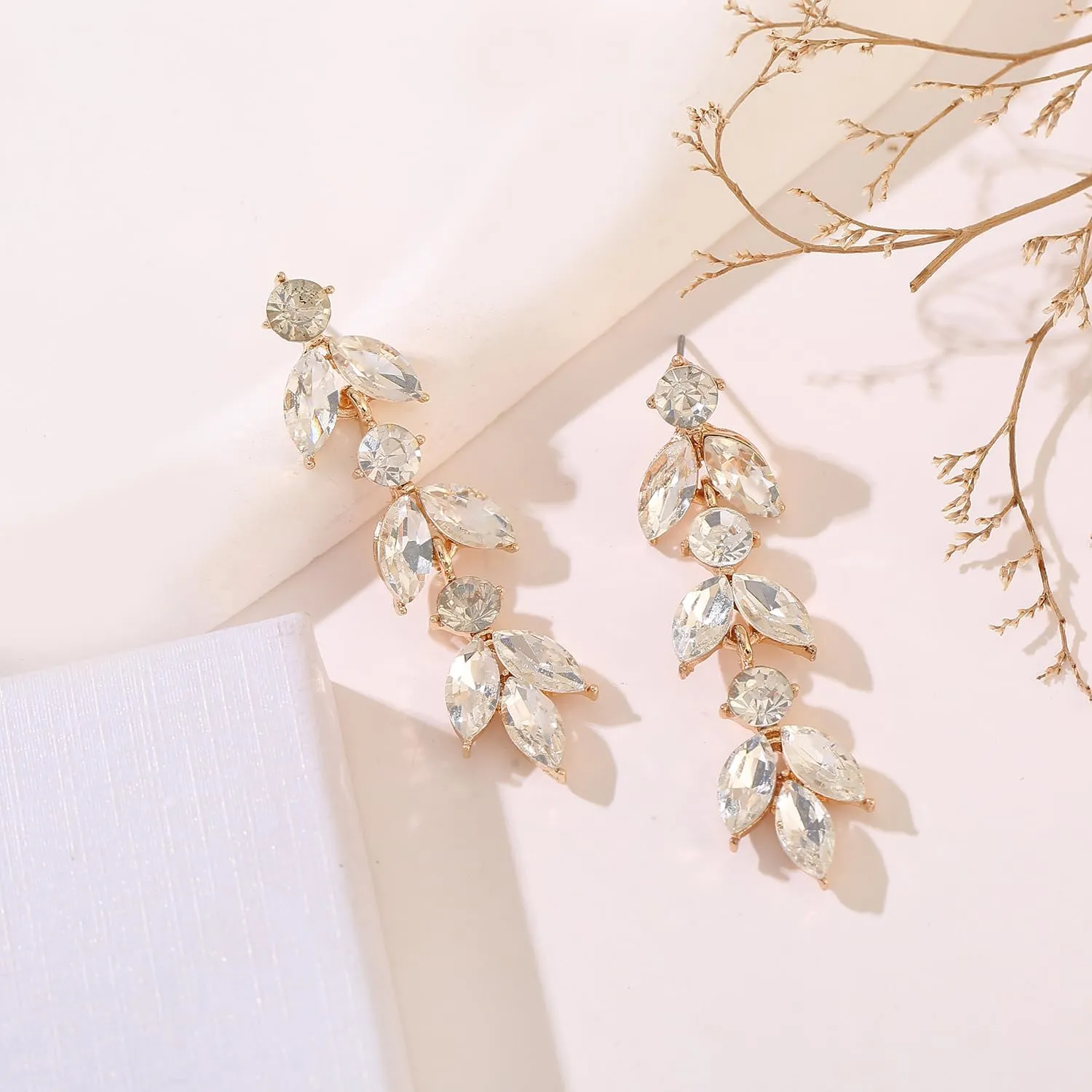 ATIMIGO Elegant Crystal Dangle Wedding Earrings for Brides Sparkly Rhinestone Marquise Drop Dangling Earrings for Women Bridesmaids Prom Formal