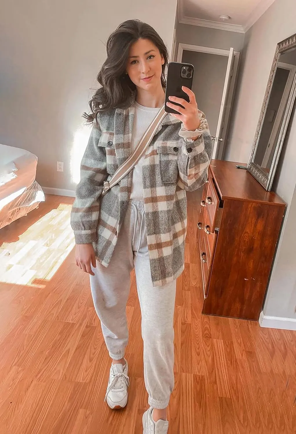 BTFBM Women's Long Sleeve Button Down Jackets Plaid Flannel Shirts Tops Casual Lapel V Neck Oversized Shackets Blouses Top