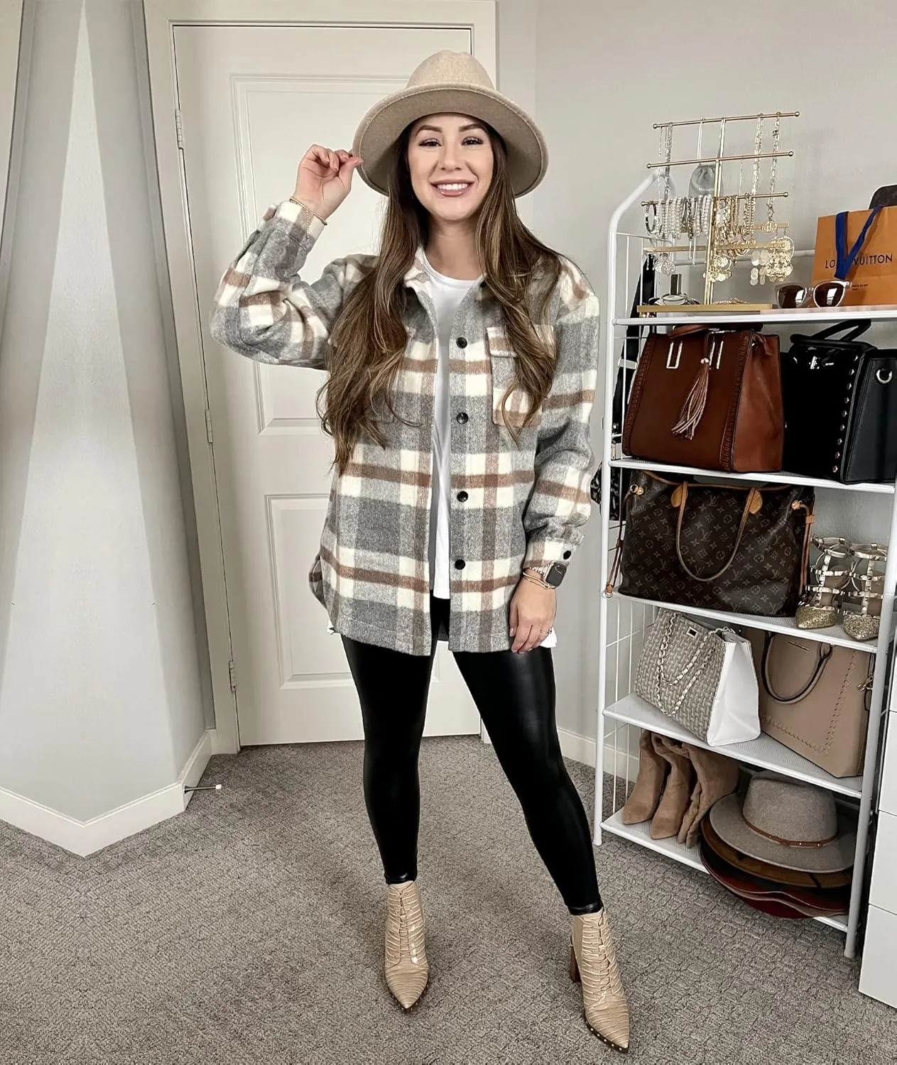 BTFBM Women's Long Sleeve Button Down Jackets Plaid Flannel Shirts Tops Casual Lapel V Neck Oversized Shackets Blouses Top