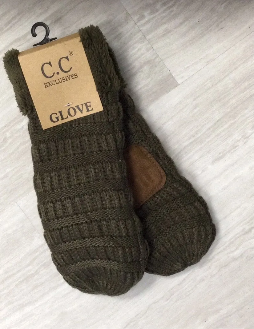 CC solid color knitted mittens