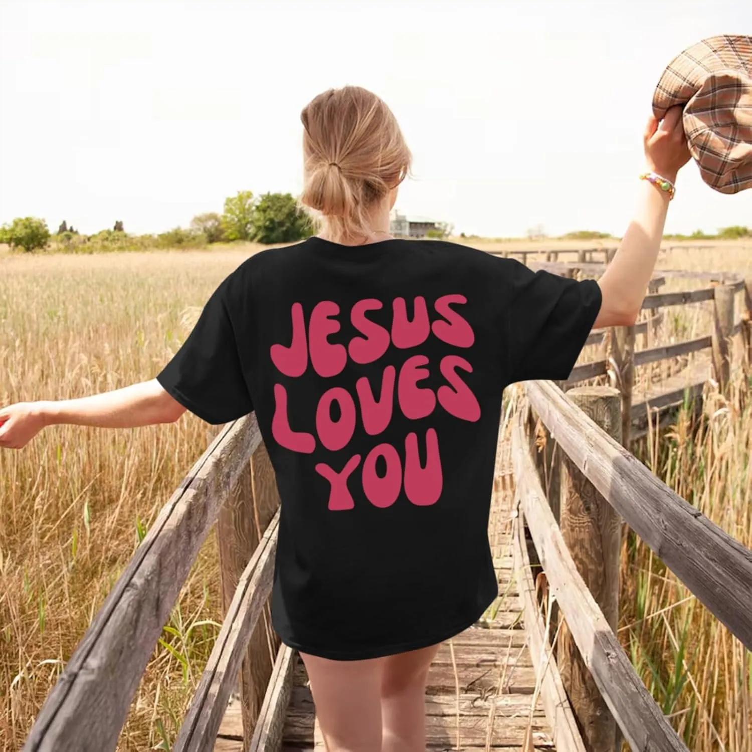 Christian Jesus Shirts for Women Oversized Jesus Loves You Tshirts Religious Faith Shirt Inspirational Graphic Tees