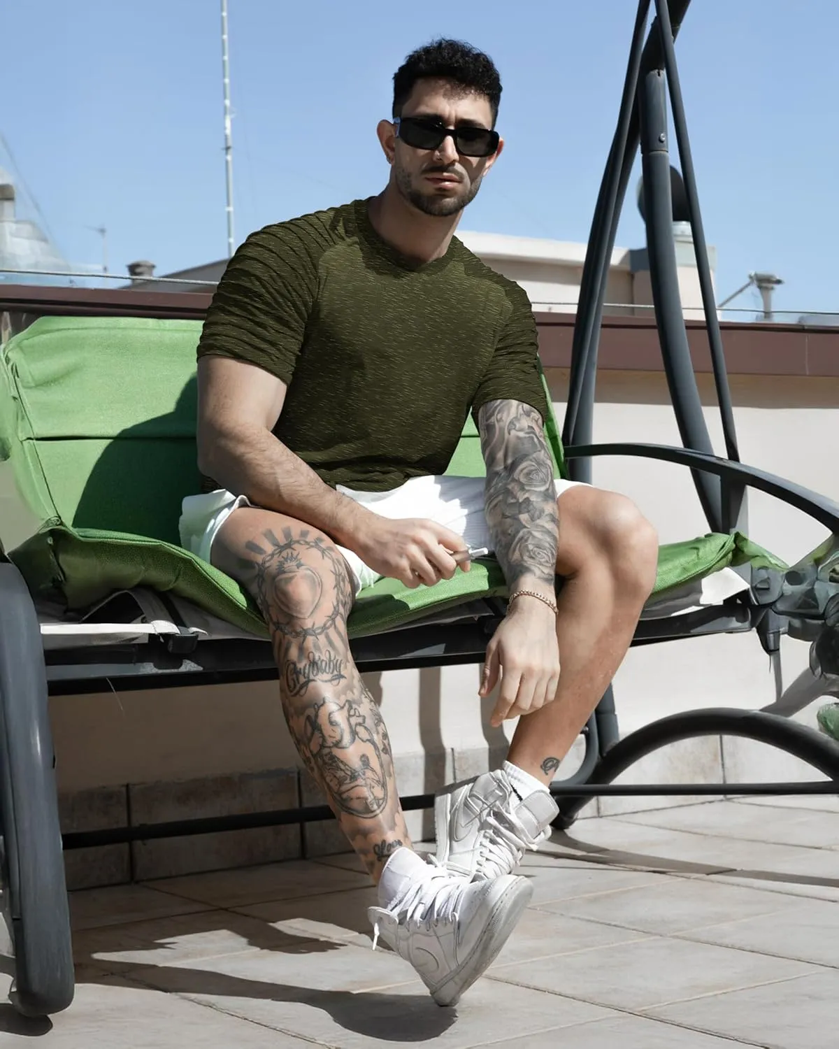 COOFANDY Men's Muscle T-Shirt Pleated Raglan Sleeve Bodybuilding Gym Tee Short Sleeve Fashion Workout Shirts Hipster Shirt