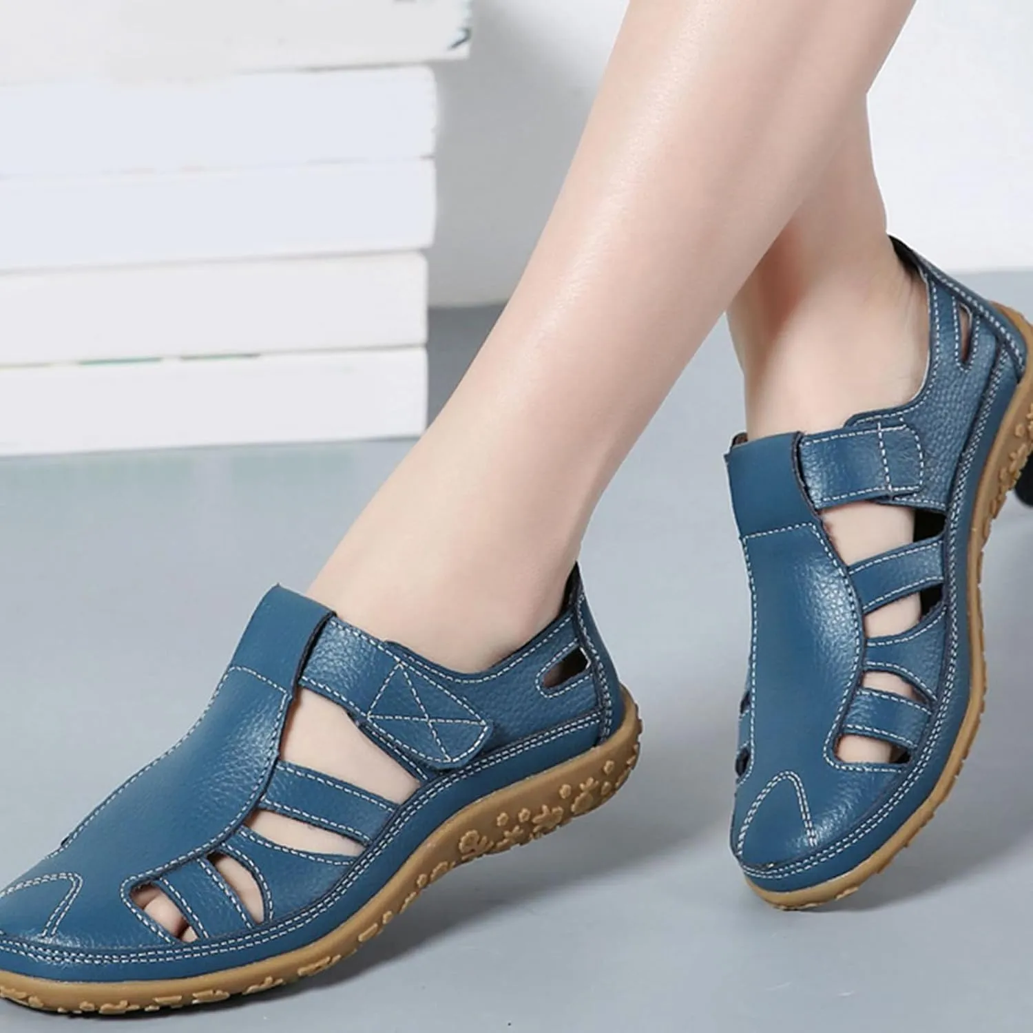 Fisherman Sandals for Women 2025 Summer Casual Closed Toe Leather Sandals Non-Slip Sole Hollow Out Walking Sandal Magic Tape Soft Sole Orthopedic Beach Shoes Outdoor Activities Shoes