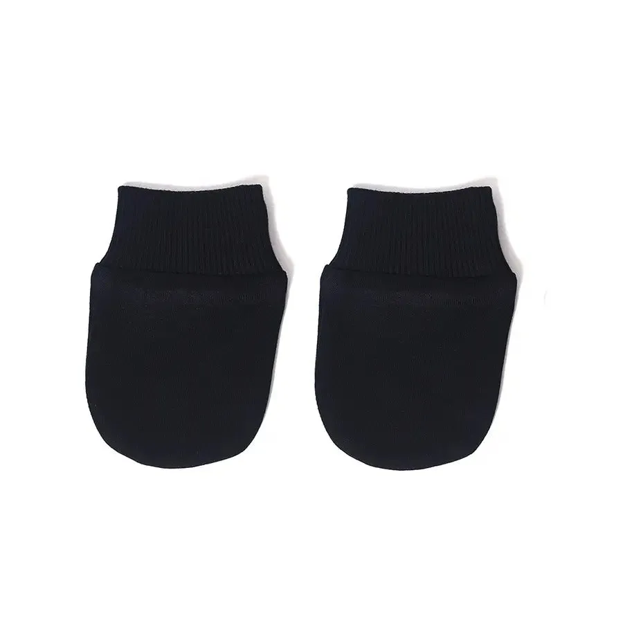 Frosty'z knitted Cap, Mitts & Booties set