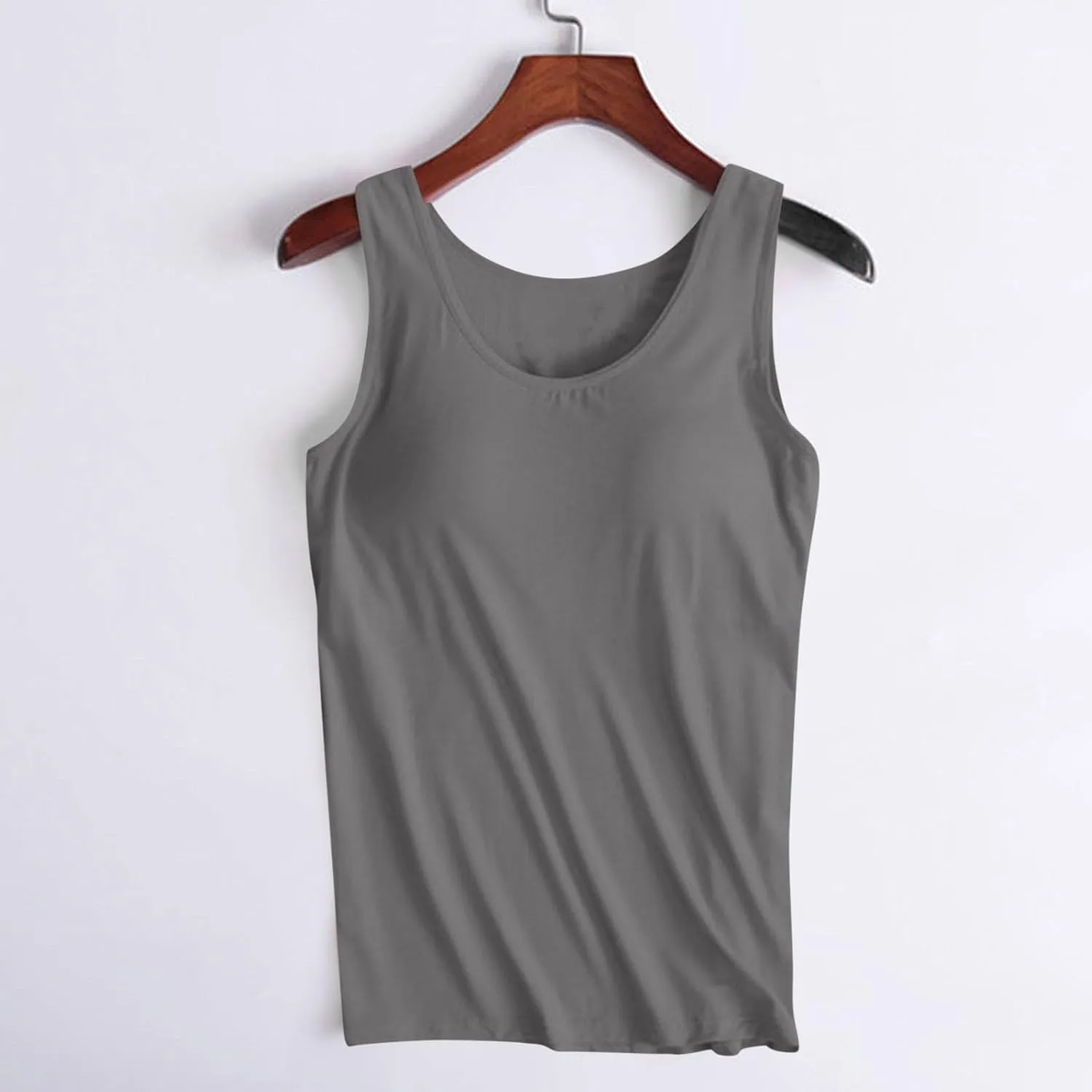 HGps8w Womens Plus Size Basic Tank Tops with Bulit-in-Bra, Crewneck Sleeveless Undershirts Casual 2025 Summer Workout Shirts