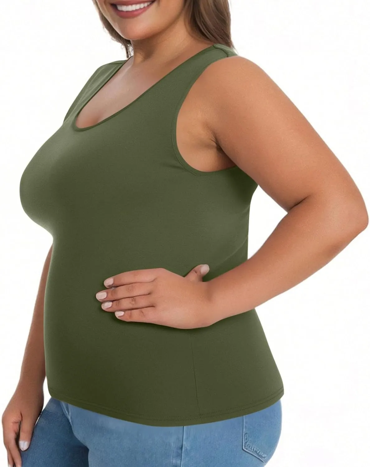 HGps8w Womens Plus Size Basic Tank Tops with Bulit-in-Bra, Crewneck Sleeveless Undershirts Casual 2025 Summer Workout Shirts