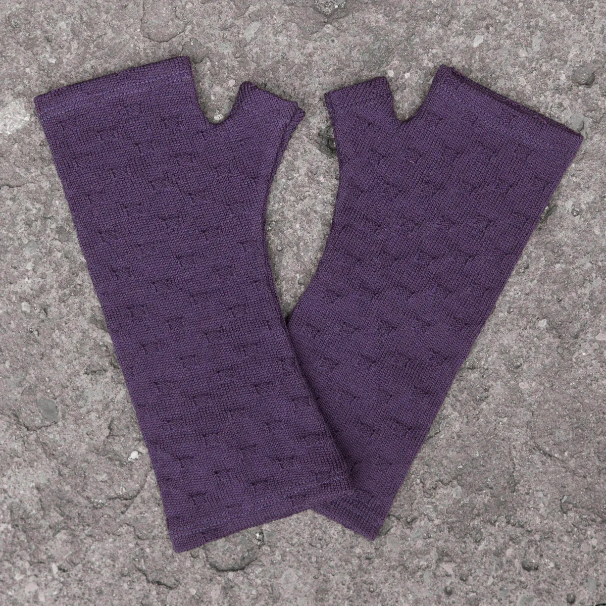 Kate Watts Regular Length Merino Glove - Cross Knit