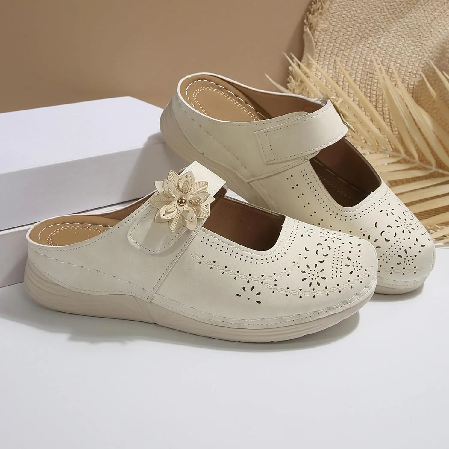 Leather Mary Jane Clogs for Women Slip On Casual Comfortable Mules Shoes with Arch Support Closed Toe Sandals Wedge Low Heel Sandal Round Head Soft Mules Cutout Slip-On Loafers Slides Backless