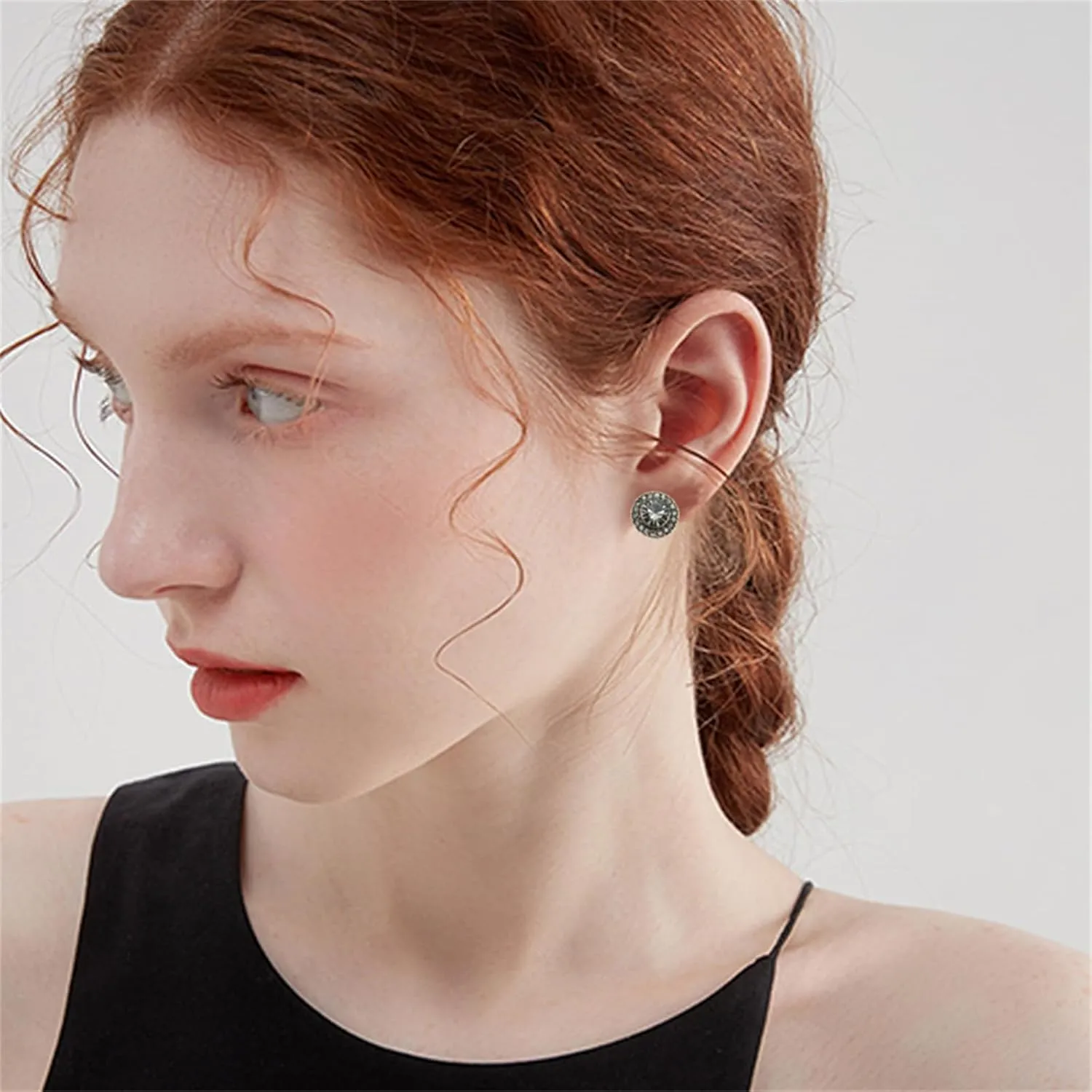 MALOYANVE Crystal Round Earrings Exquisite Sparkly Small Lightweight Circle Rhinestone Cubic Zirconia Stud Earrings Wedding Jewelry Gifts for Women