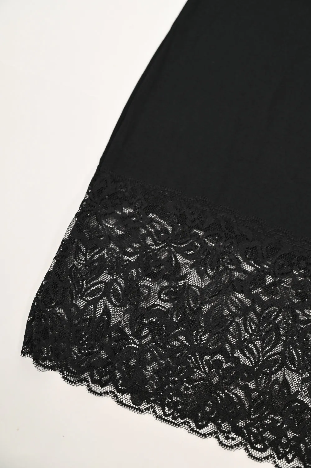 Medium Lace Hem Vest Top