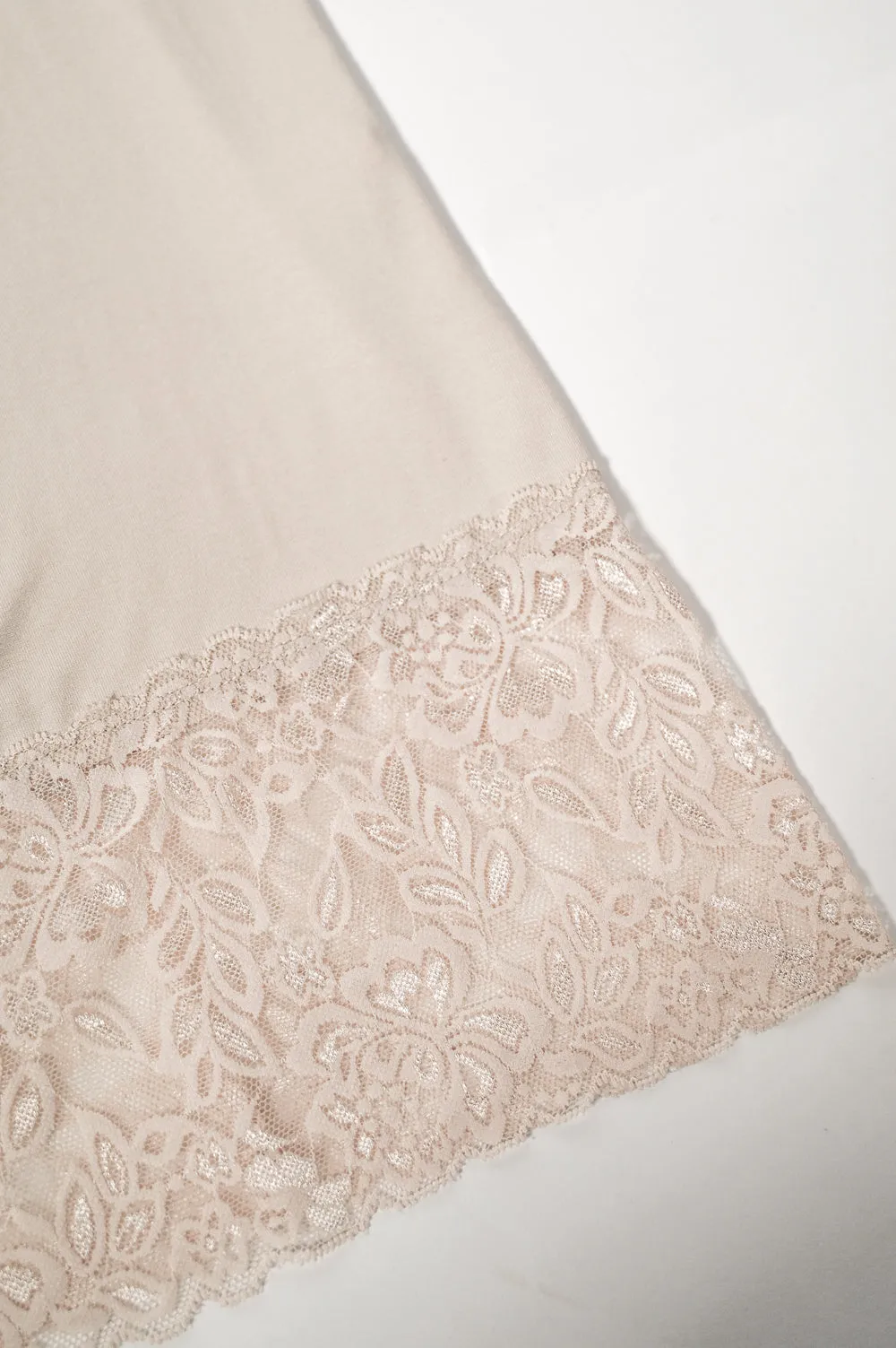 Medium Lace Hem Vest Top