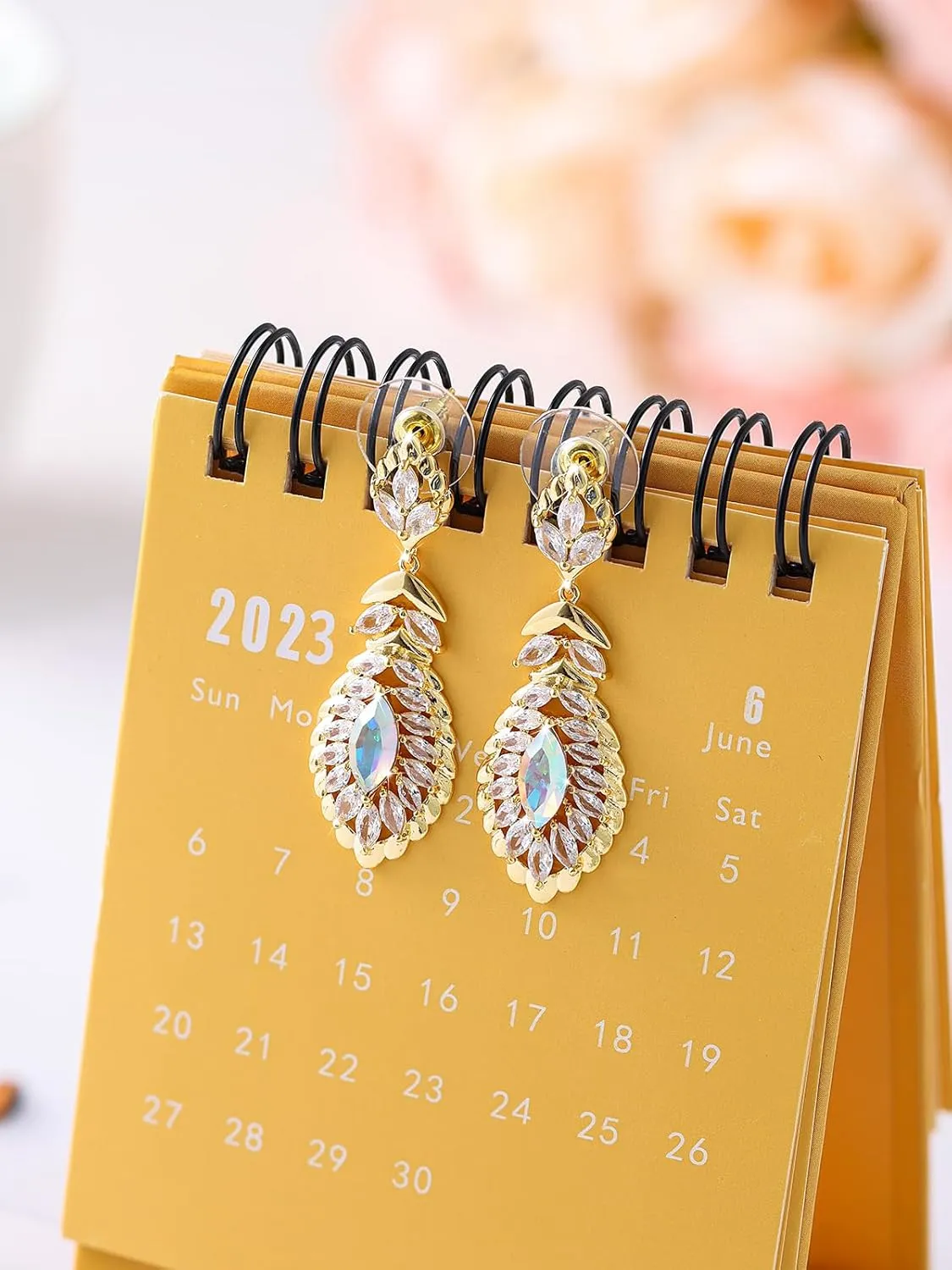 Oval Austrian Crystal Dangle Earrings for Women Glod Plated Costume Jewelry