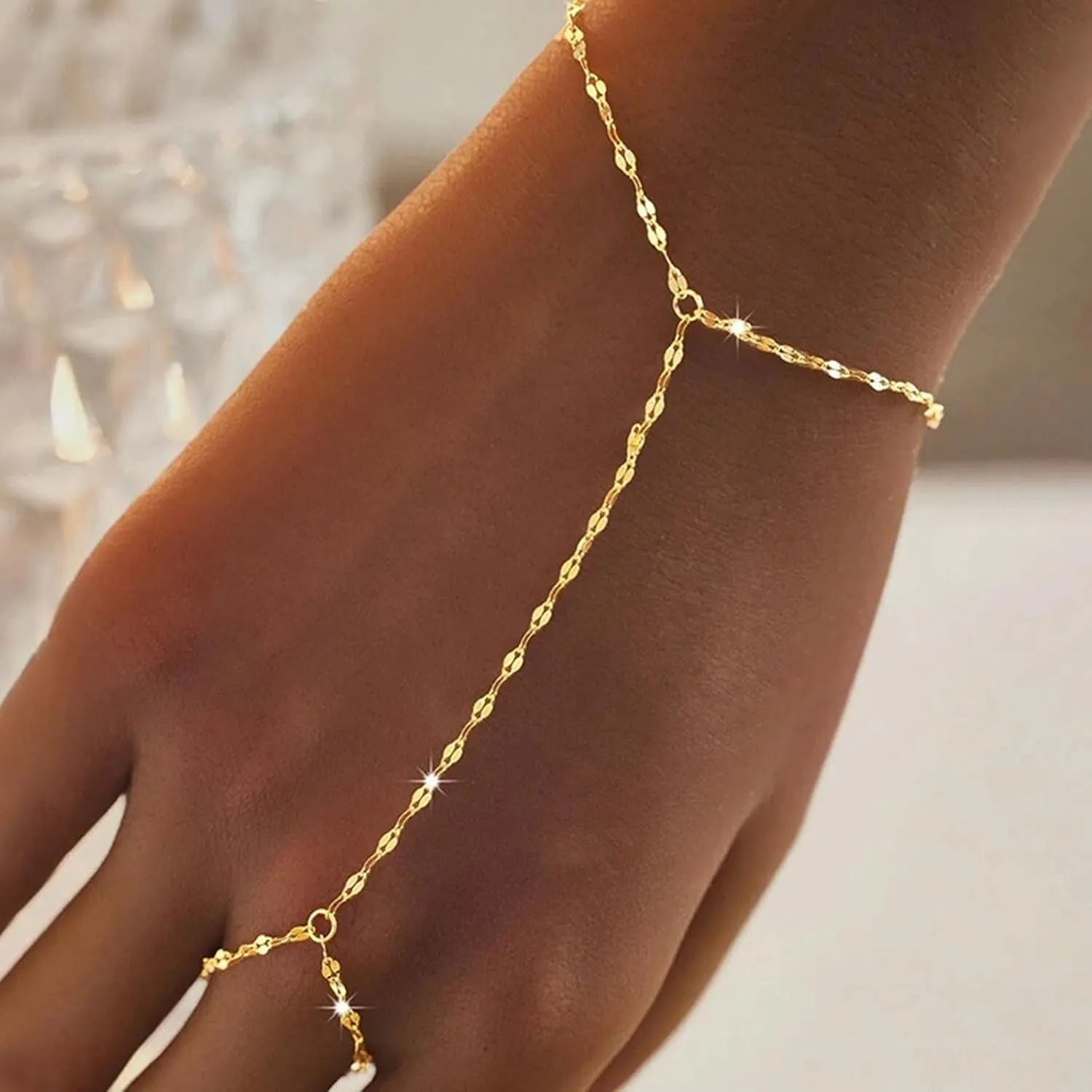 Pearl Bracelet Pearl Bracelets for Women Dainty Gold Charm Bracelet Pearl Hand Chain Bracelet Wedding Jewelry for Brides Bridesmaid Gifts