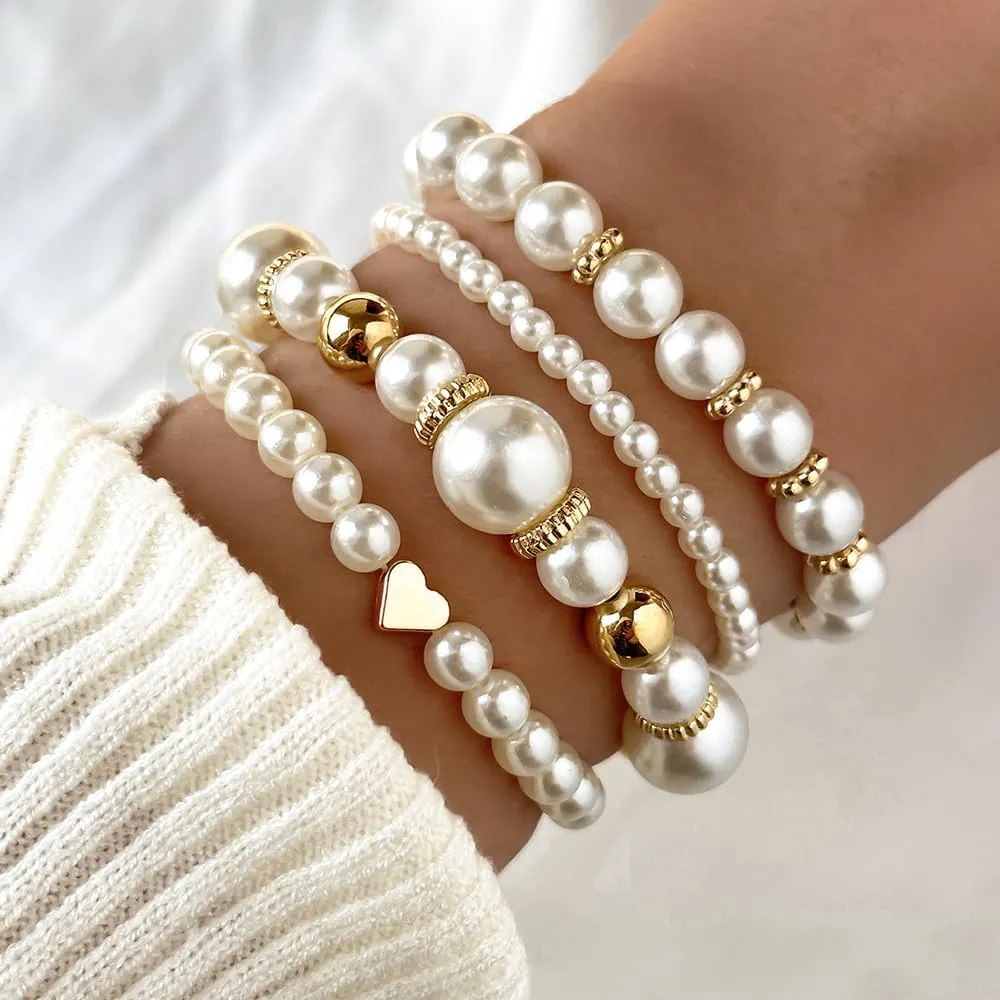 Pearl Bracelets for Women Simulated Pearl Beaded Bracelet White Pearls Stackable Stretch Bracelet Set Multilayered Elastic Pearls Bracelets for Women Bridesmaid Bridal Jewelry