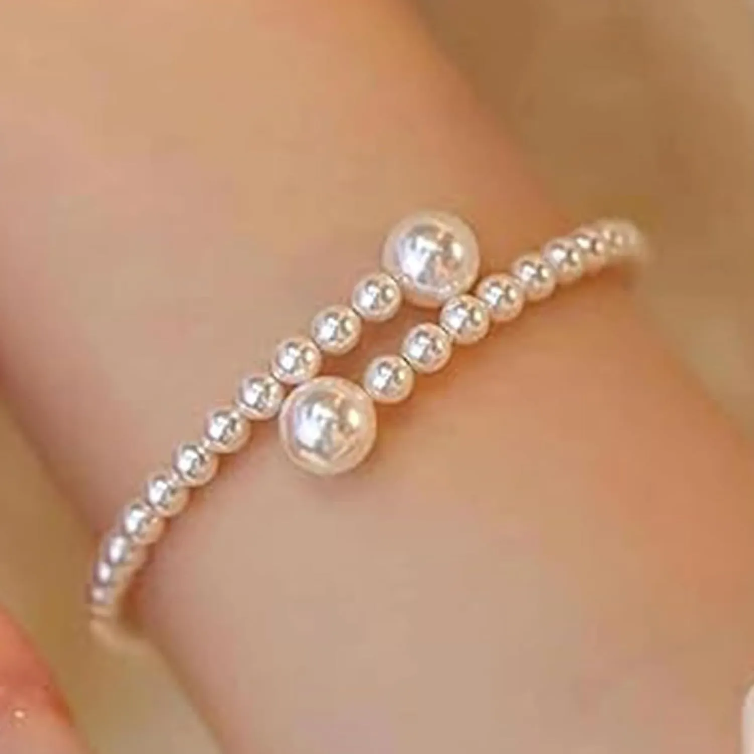 Pearl Bracelets for Women Trendy Stuff Dainty Gold Pearl Bracelet for Women Pearl Beaded Bracelets Stretch Stackable Bracelets Bridesmaid Jewelry Gifts