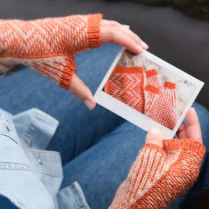 Sophia mittens kit