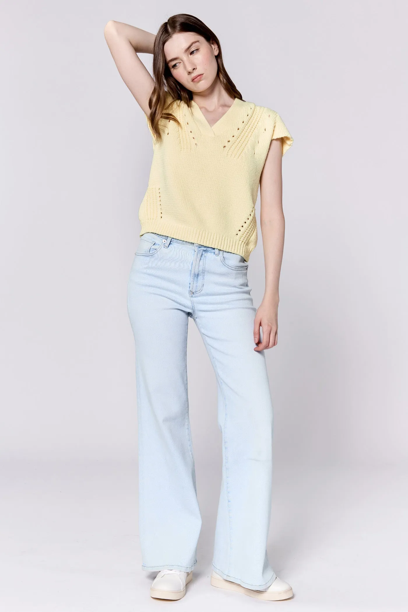 UNA V NECK SLEEVELESS RELAXED FIT SWEATER PALE BANANA