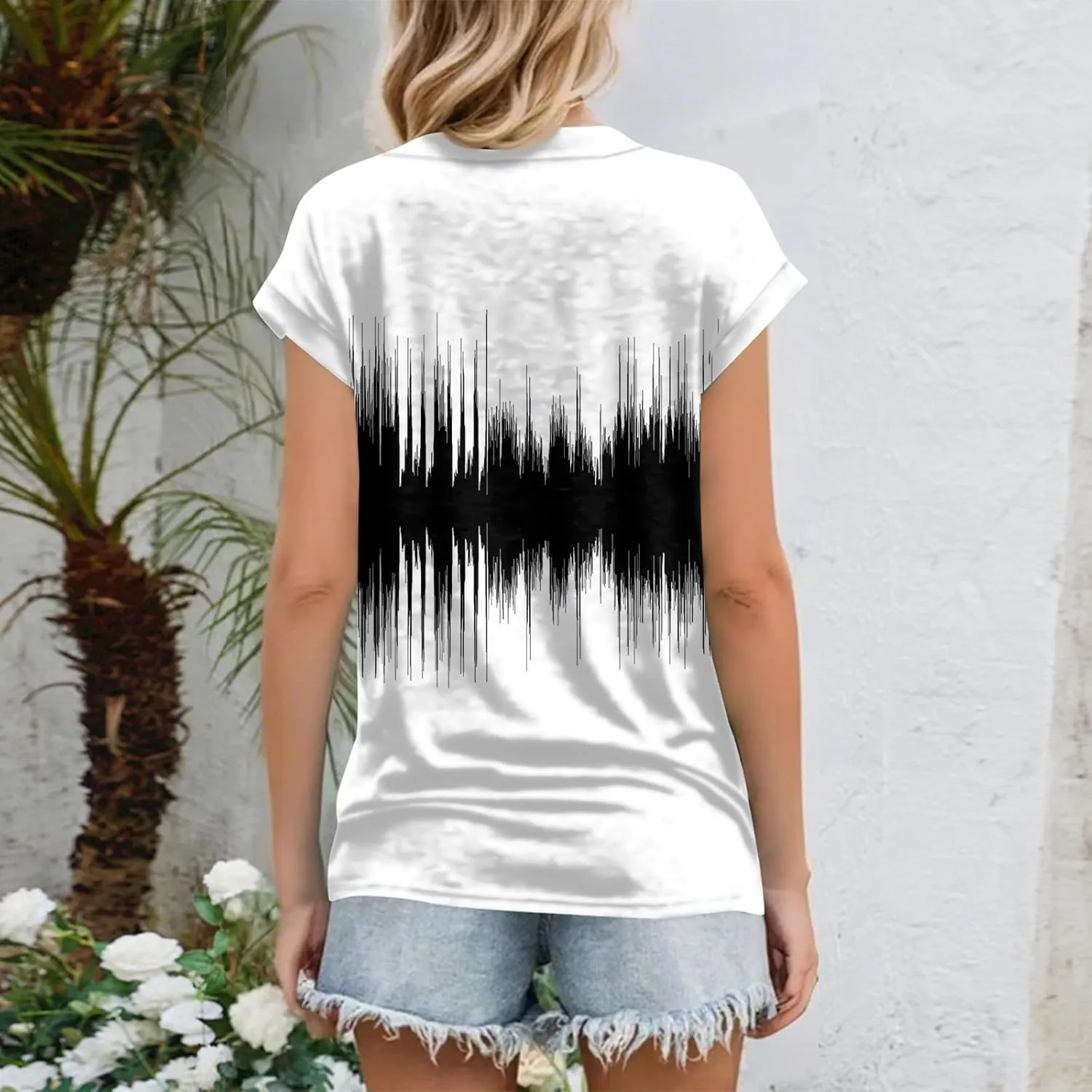 Women's Casual Floral Print Short Sleeve T-Shirt Lightweight Summer Blouse Loose Fit Red Perfect for Daily Wear