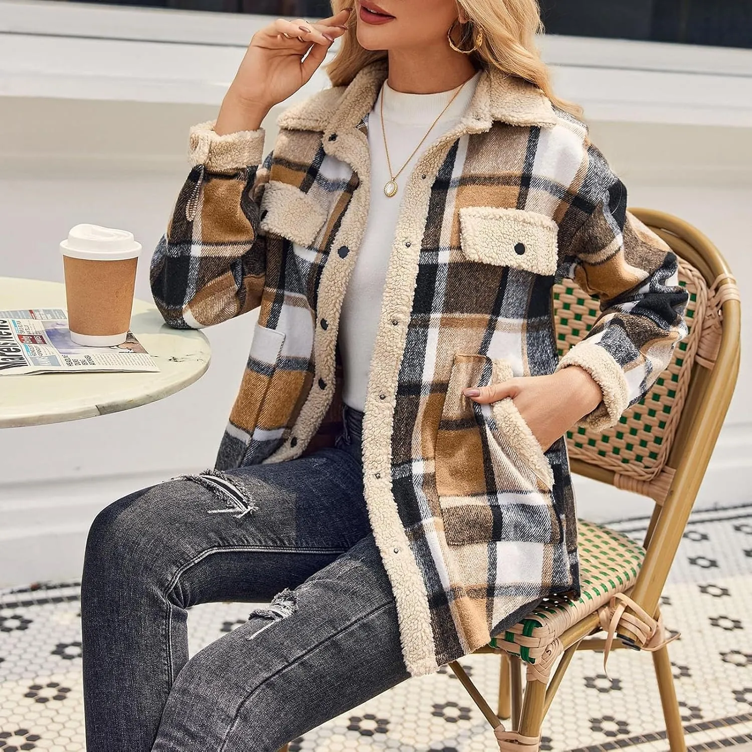 Womens Long Sleeve Plaid Jacket Flannel Lapel Button Down Fuzzy Shacket Jacket Casual Lapel Fleece Coats Fall Outfits