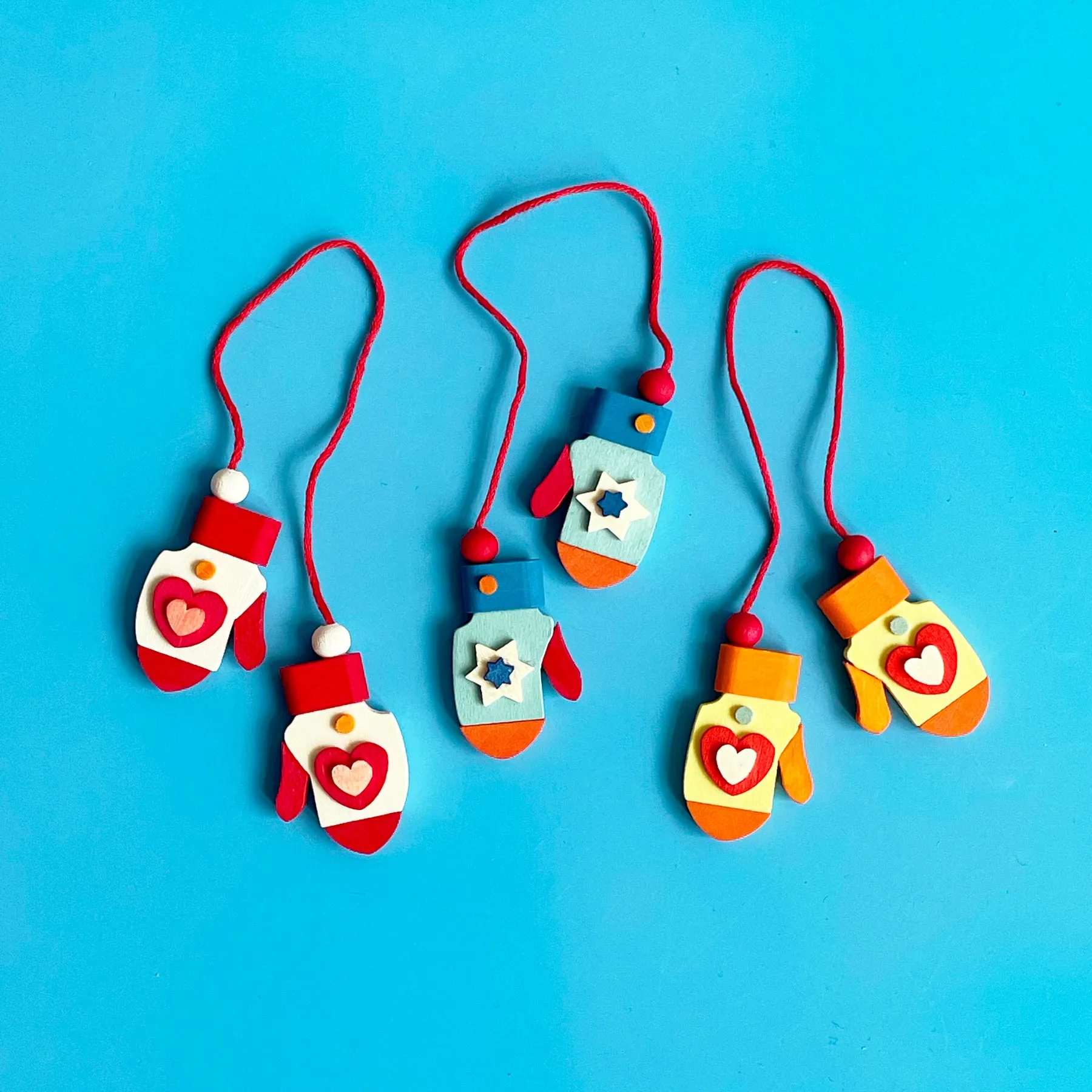 Wood Mitten Ornament